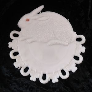Vintage milkglass rabbit wall plate